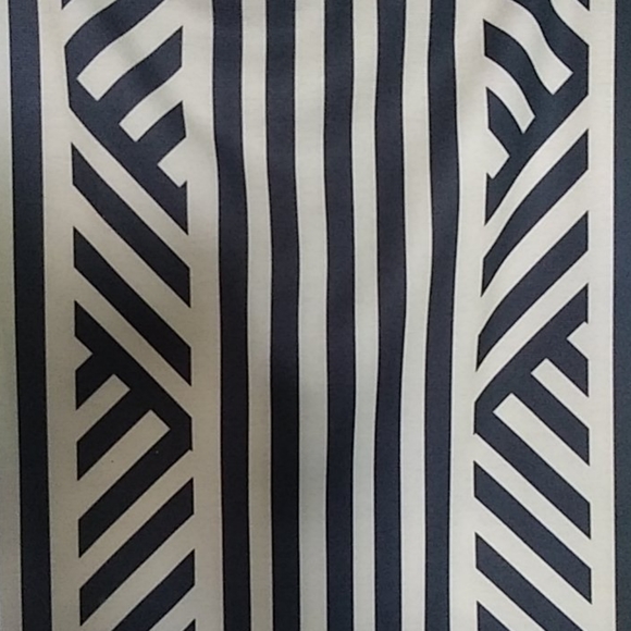 Dots Retro Skirt. - Picture 2 of 4